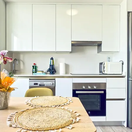 Apartment In With Fabulous Views *