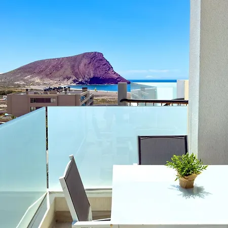 Apartment In With Fabulous Views *